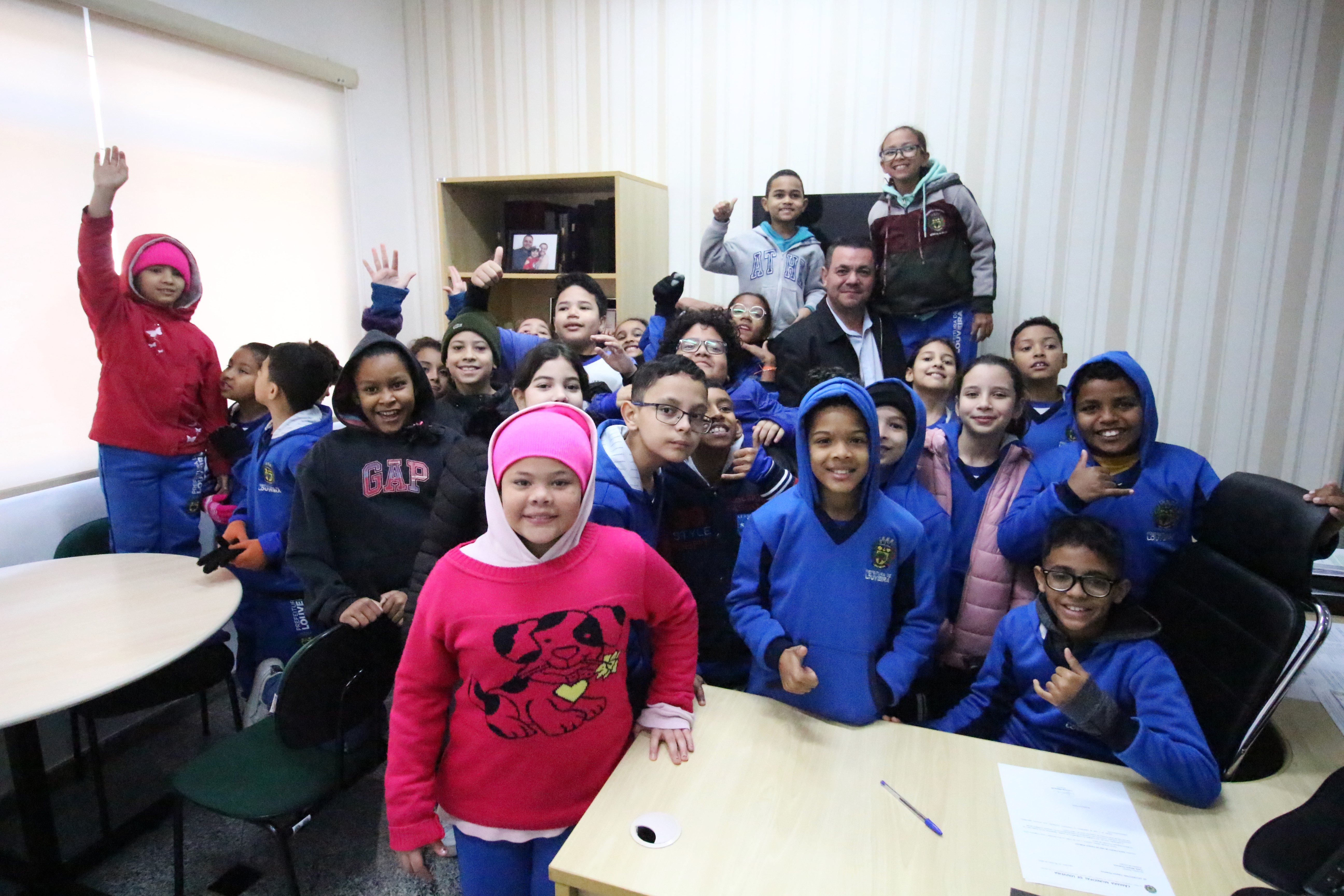 Conhecendo a Câmara fecha semestre com turma da Frederico Pagotto