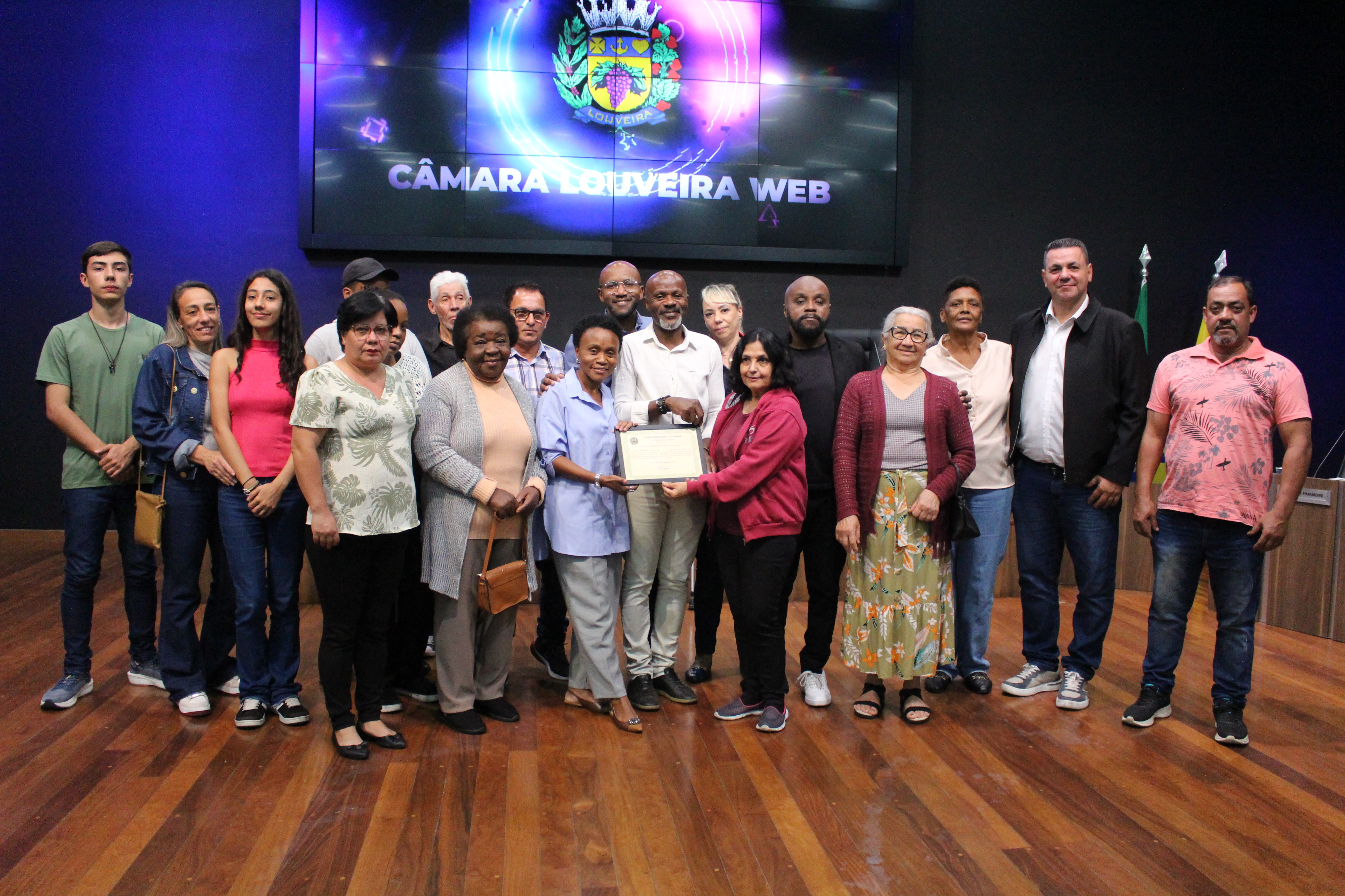 Família de Francisco Adão recebe homenagem