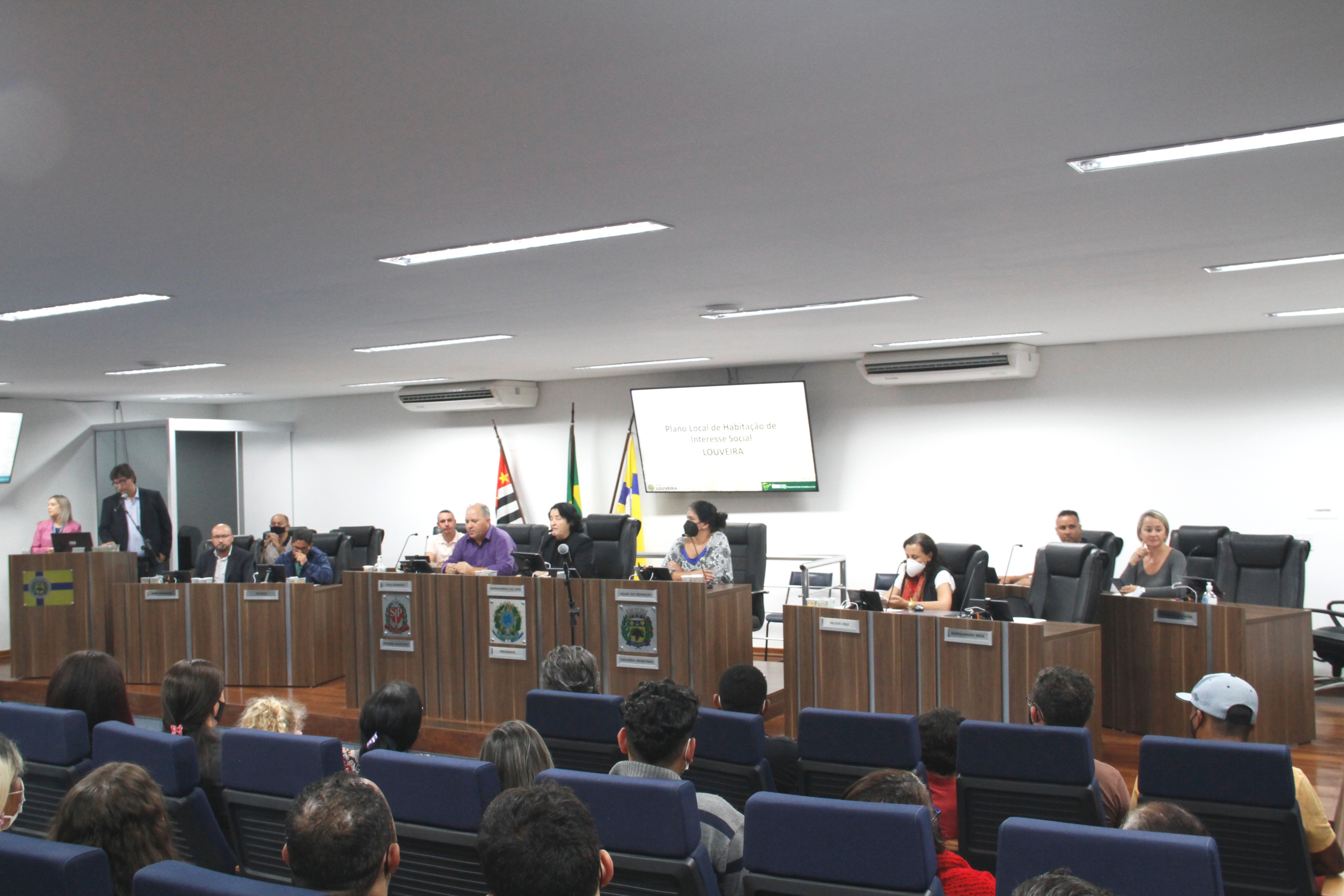 Vereadores participam de audiência sobre Plano de Habitação