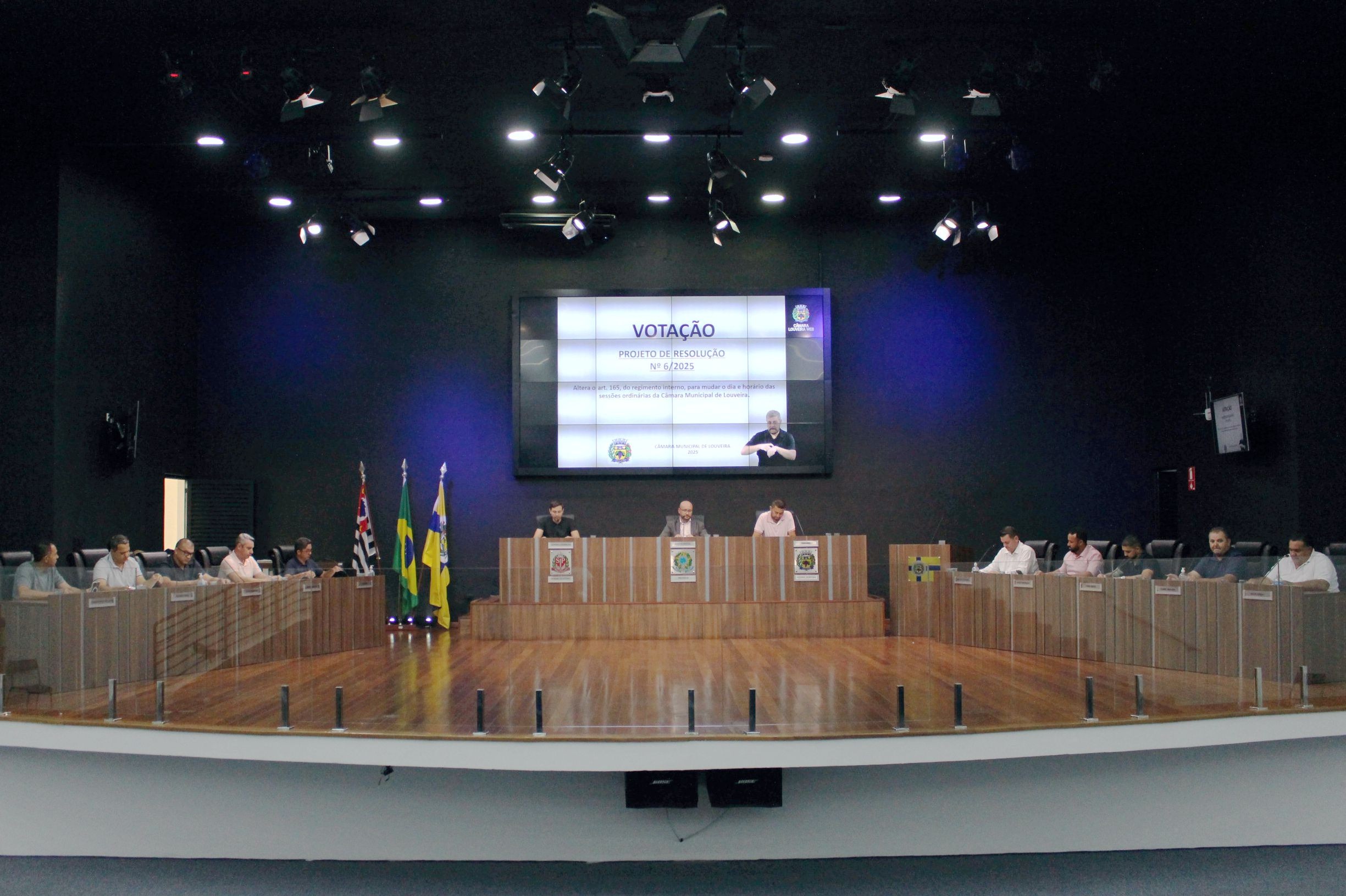 Sessões em Louveira serão às 18h30 das segundas-feiras